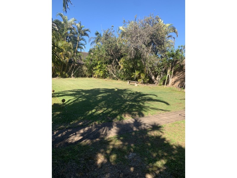 2 Beachside Drive, Suffolk Park NSW 2481