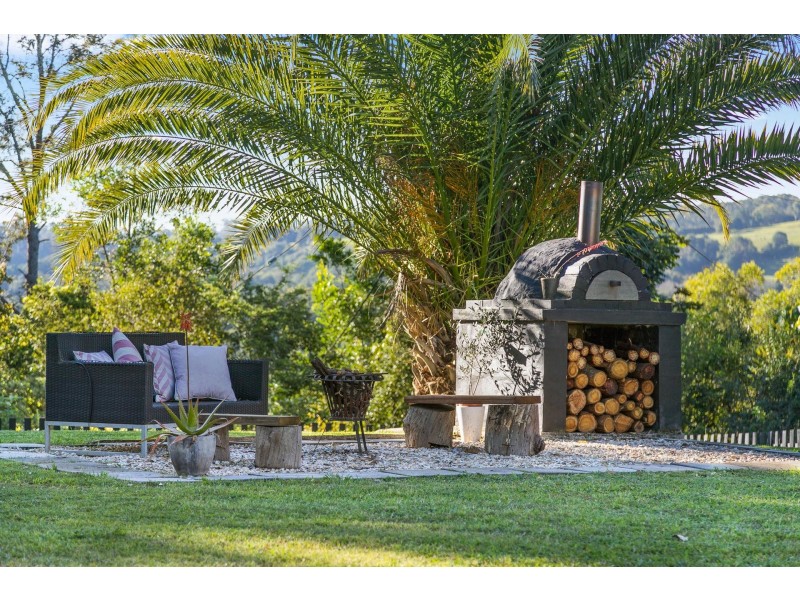 154 Waltons Road, Federal NSW 2480