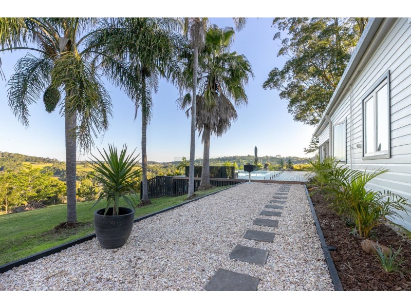 154 Waltons Road, Federal NSW 2480