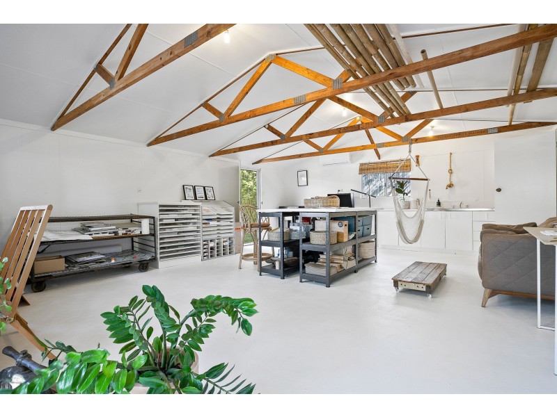 18 Armstrong Street, Suffolk Park NSW 2481