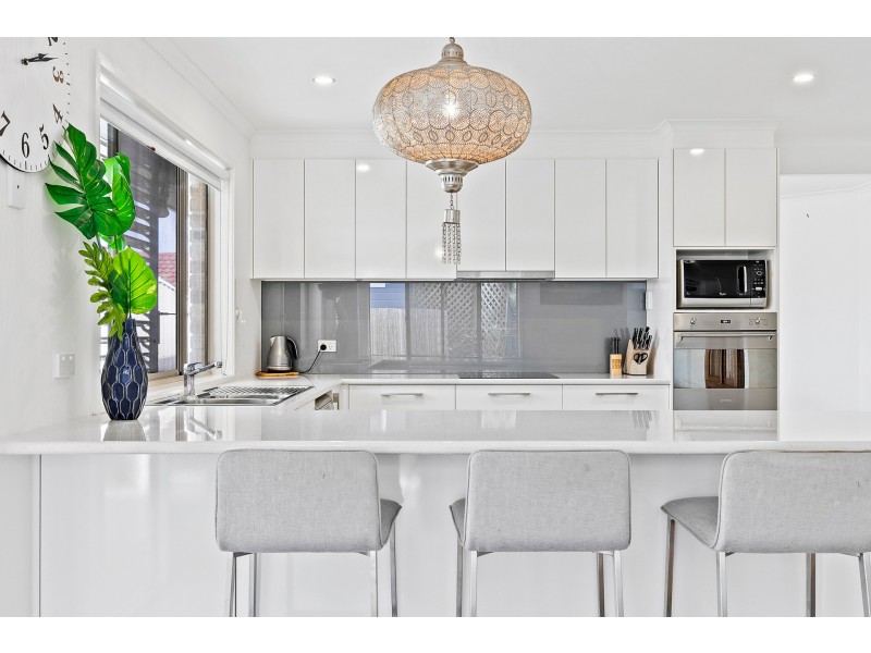 16 Beech Drive, Suffolk Park NSW 2481