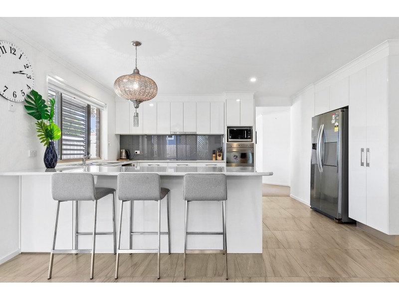 16 Beech Drive, Suffolk Park NSW 2481