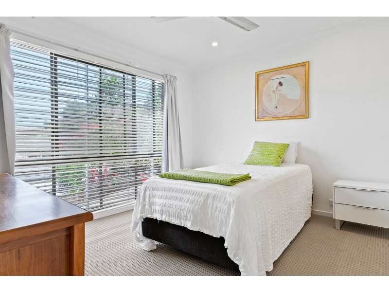 16 Beech Drive, Suffolk Park NSW 2481