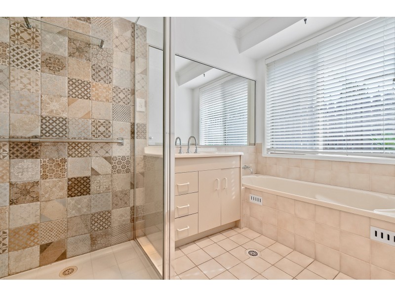 16 Beech Drive, Suffolk Park NSW 2481