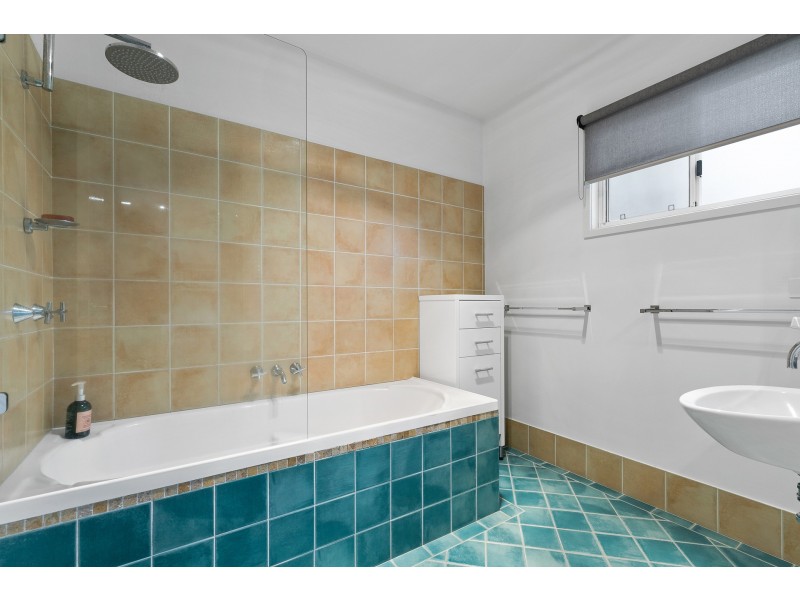 4 Elizabeth Avenue, South Golden Beach NSW 2483