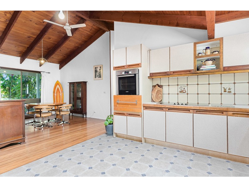 15 Matong Drive, Ocean Shores NSW 2483