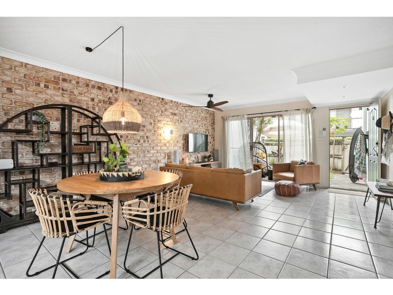 2/42-44 Armstrong Street, Suffolk Park NSW 2481