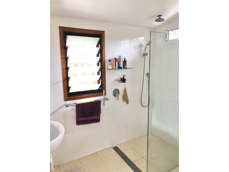 5 Oceanside Place, Suffolk Park NSW 2481