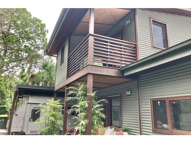 5 Oceanside Place, Suffolk Park NSW 2481