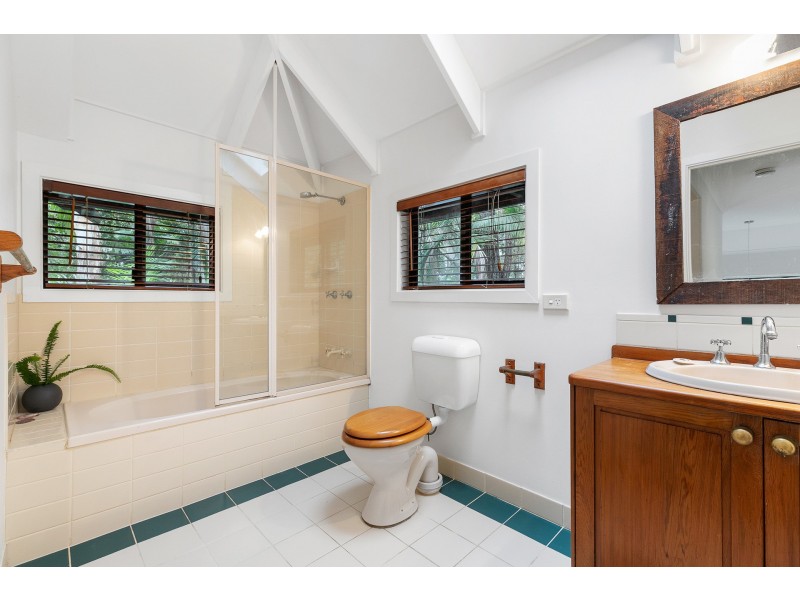 11 Cemetery Road, Byron Bay NSW 2481