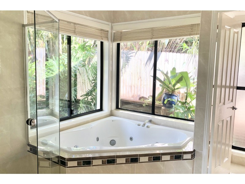19 Blackwood Crescent, Bangalow NSW 2479