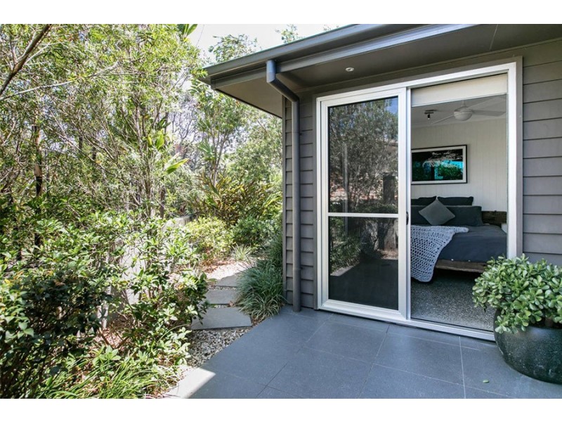 5 Hoop Pine Lane, Suffolk Park NSW 2481