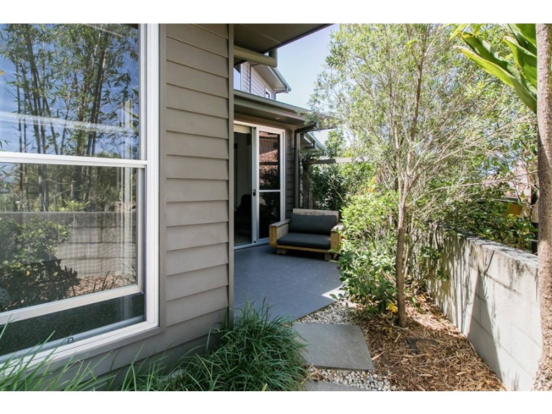 5 Hoop Pine Lane, Suffolk Park NSW 2481