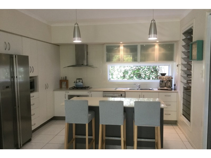 1 Tea Tree Court, Suffolk Park NSW 2481