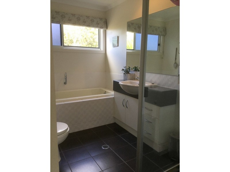 1 Tea Tree Court, Suffolk Park NSW 2481