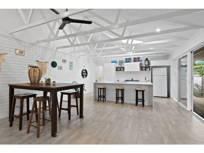 2/16 Armstrong Street, Suffolk Park NSW 2481