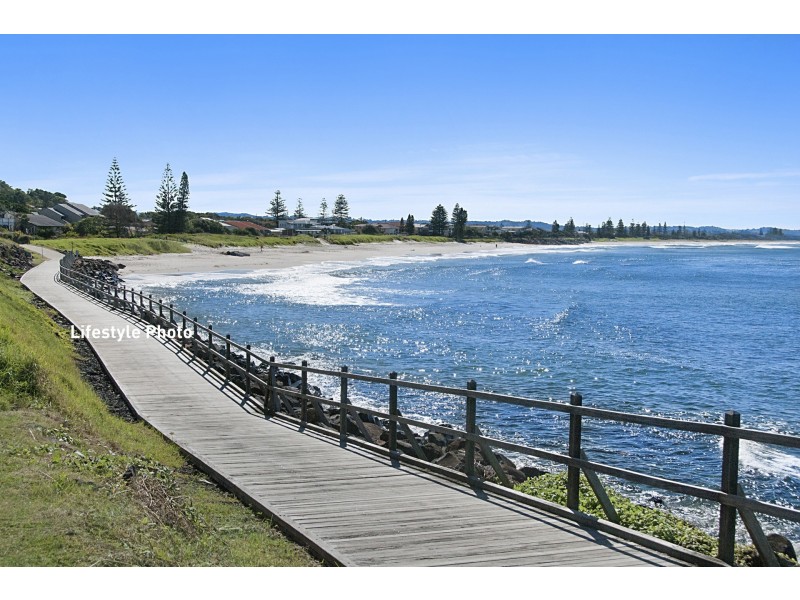36 Blue Seas Parade, Lennox Head NSW 2478