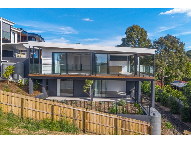 7B Roundhouse Place, Ocean Shores NSW 2483