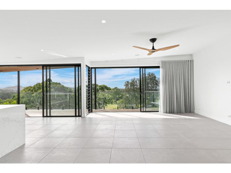 7B Roundhouse Place, Ocean Shores NSW 2483