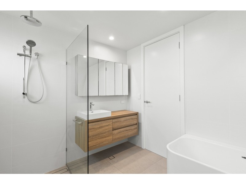 7B Roundhouse Place, Ocean Shores NSW 2483