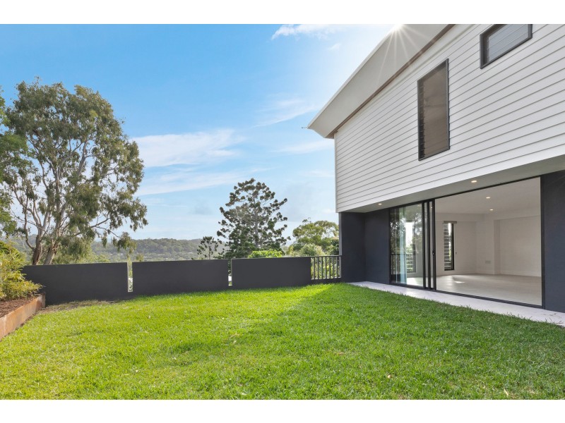 7B Roundhouse Place, Ocean Shores NSW 2483