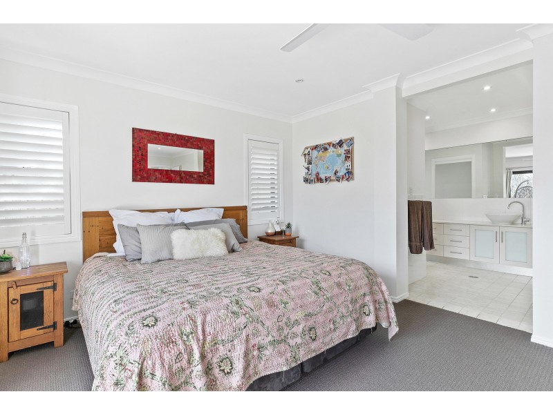 42 Waterford Parade, Skennars Head NSW 2478