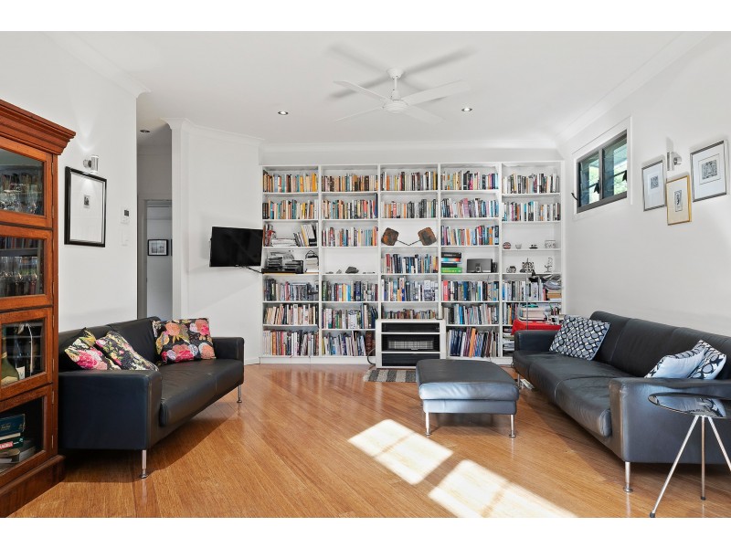 11/3 Sallywattle Drive, Suffolk Park NSW 2481