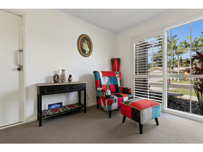 9 Natan Court, Ocean Shores NSW 2483