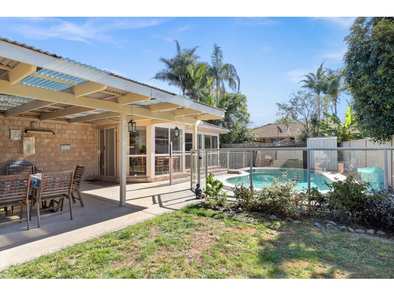 9 Natan Court, Ocean Shores NSW 2483