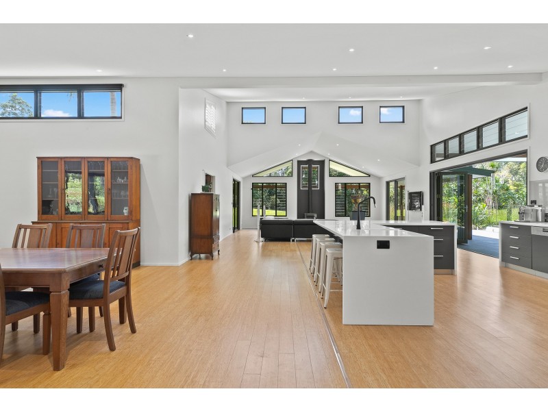 20 Taylors Lane, Ewingsdale NSW 2481