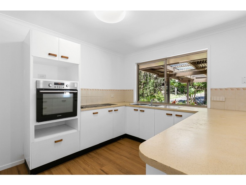 20 Matong Drive, Ocean Shores NSW 2483