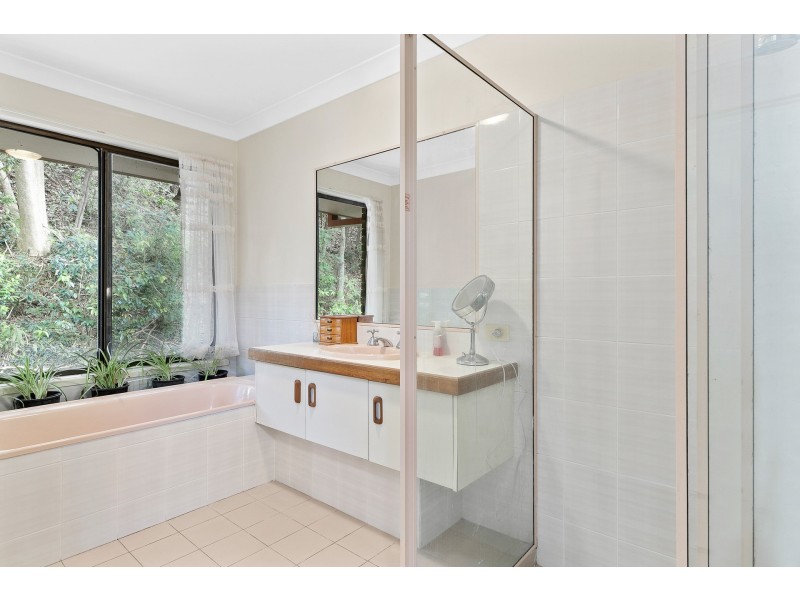167 Sheaffes Road, Goonengerry NSW 2482
