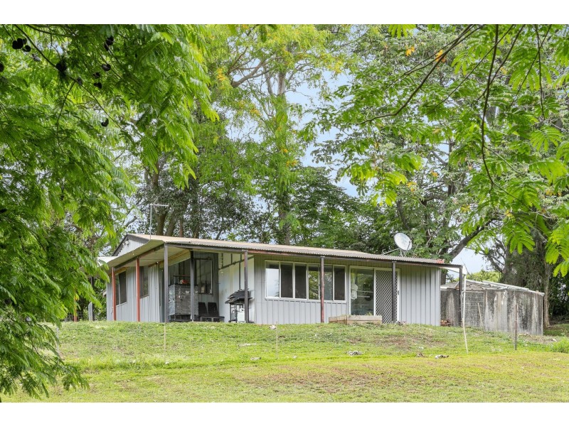 167 Sheaffes Road, Goonengerry NSW 2482