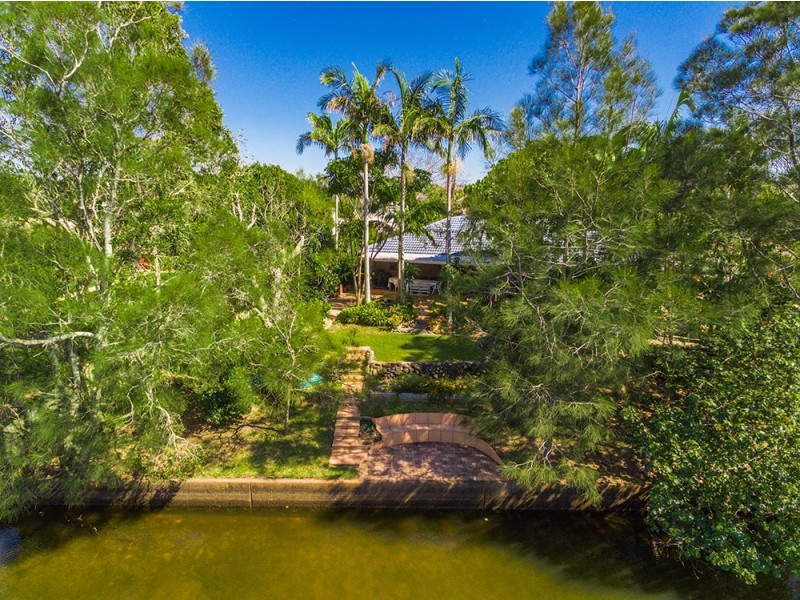 6 Barkala Court, Ocean Shores NSW 2483