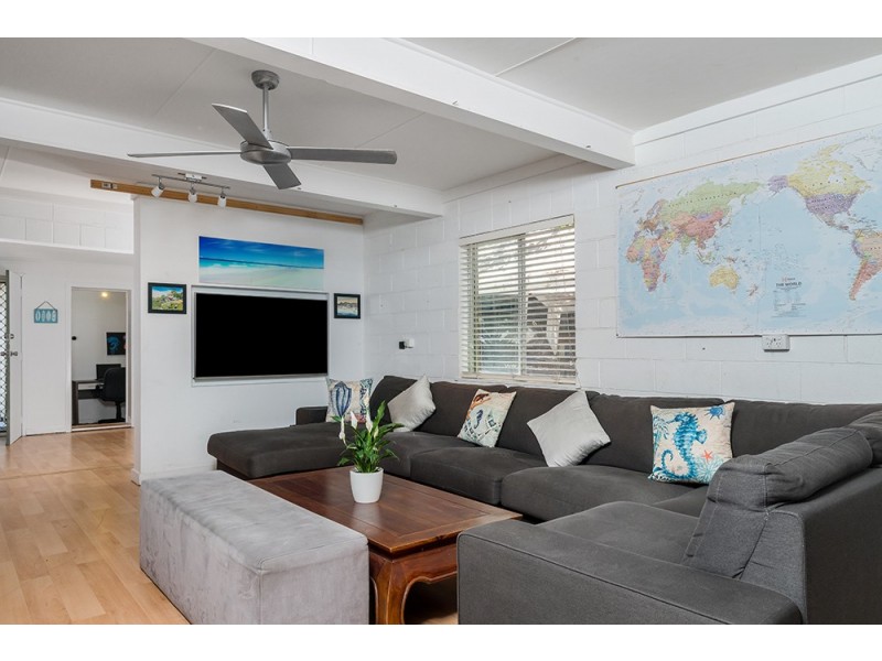 17 Pacific Street, New Brighton NSW 2483
