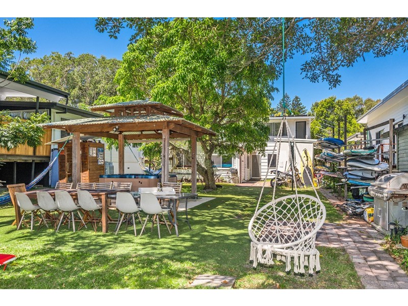 17 Pacific Street, New Brighton NSW 2483