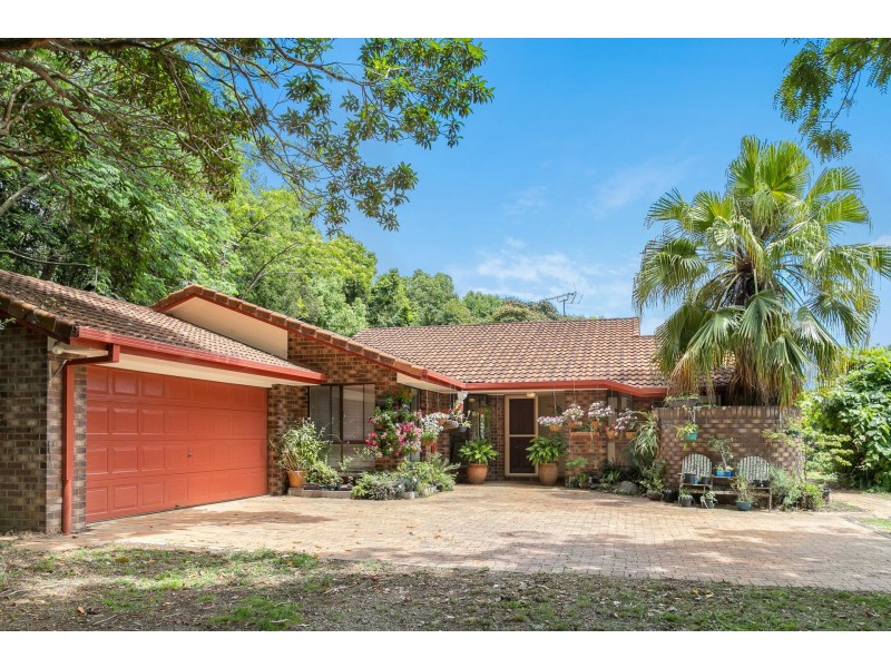 167 Sheaffes Road, Goonengerry NSW 2482