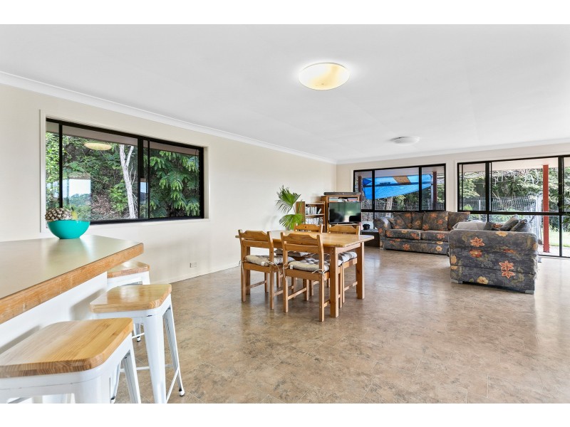 167 Sheaffes Road, Goonengerry NSW 2482