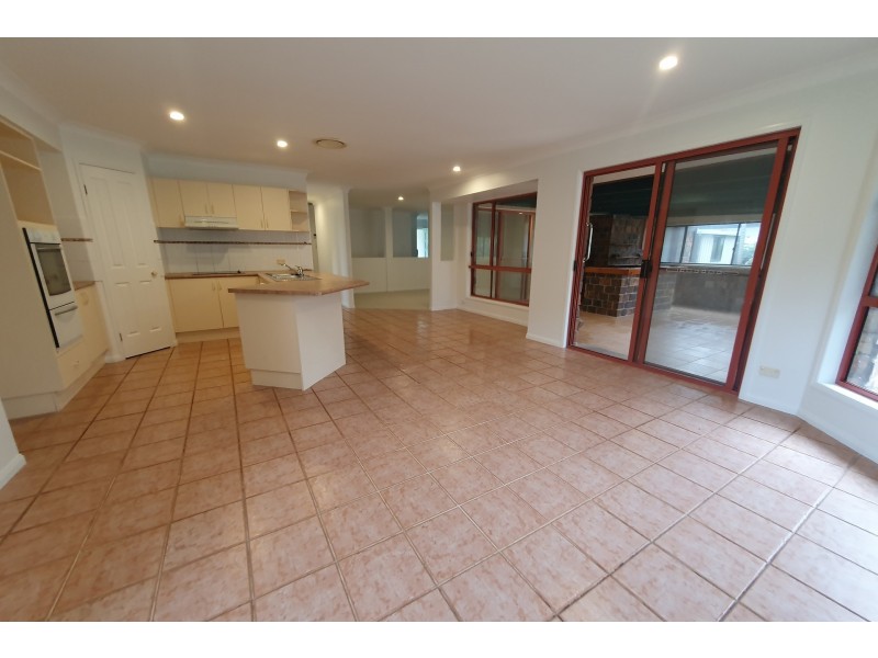 2 Coogera Circuit, Suffolk Park NSW 2481