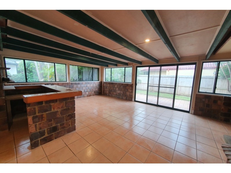 2 Coogera Circuit, Suffolk Park NSW 2481