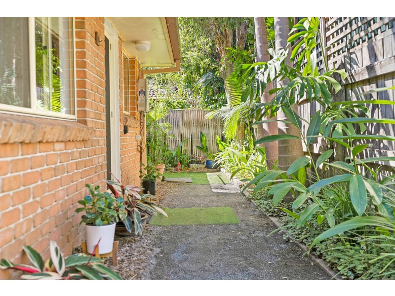 1/3 Hazelwood Close, Suffolk Park NSW 2481