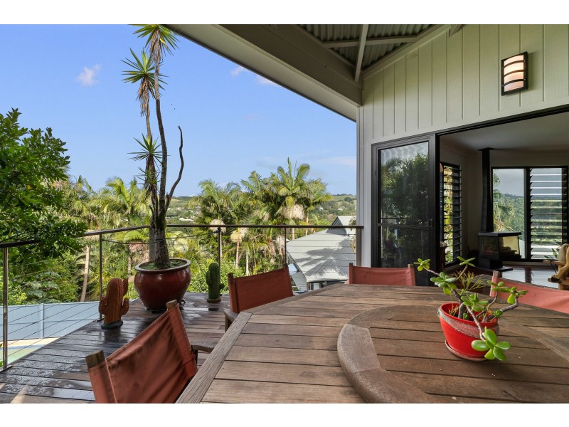 6 Barby Crescent, Bangalow NSW 2479