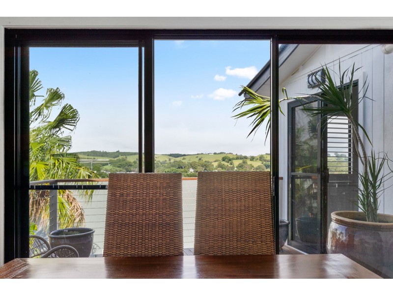 6 Barby Crescent, Bangalow NSW 2479