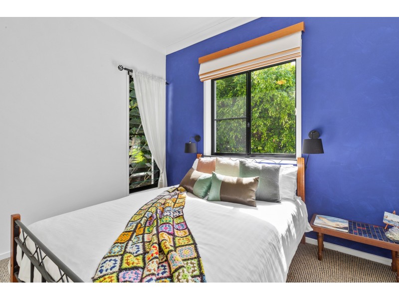 6 Barby Crescent, Bangalow NSW 2479