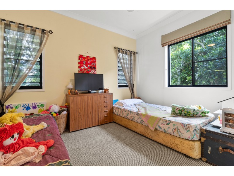 6 Barby Crescent, Bangalow NSW 2479