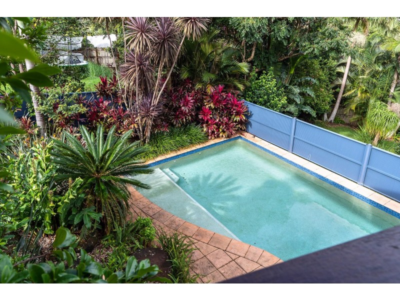 6 Barby Crescent, Bangalow NSW 2479