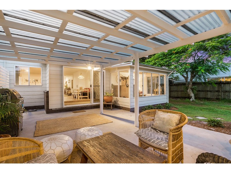 15 Glasgow Street, Suffolk Park NSW 2481