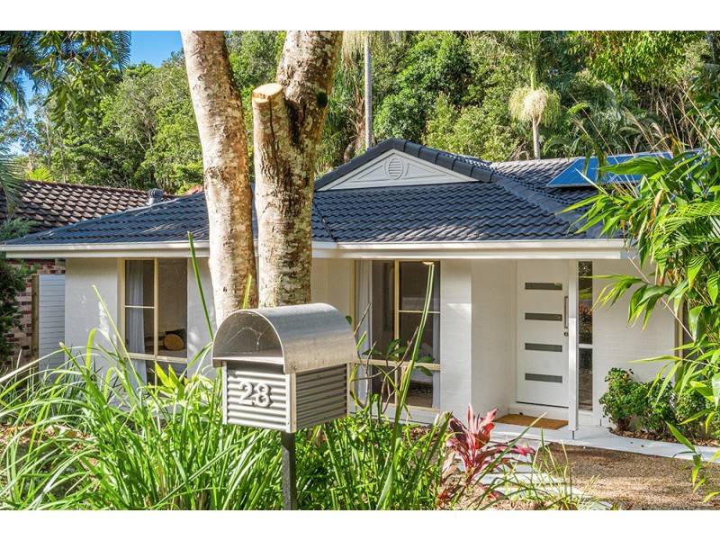 28 Bottlebrush Crescent, Suffolk Park NSW 2481