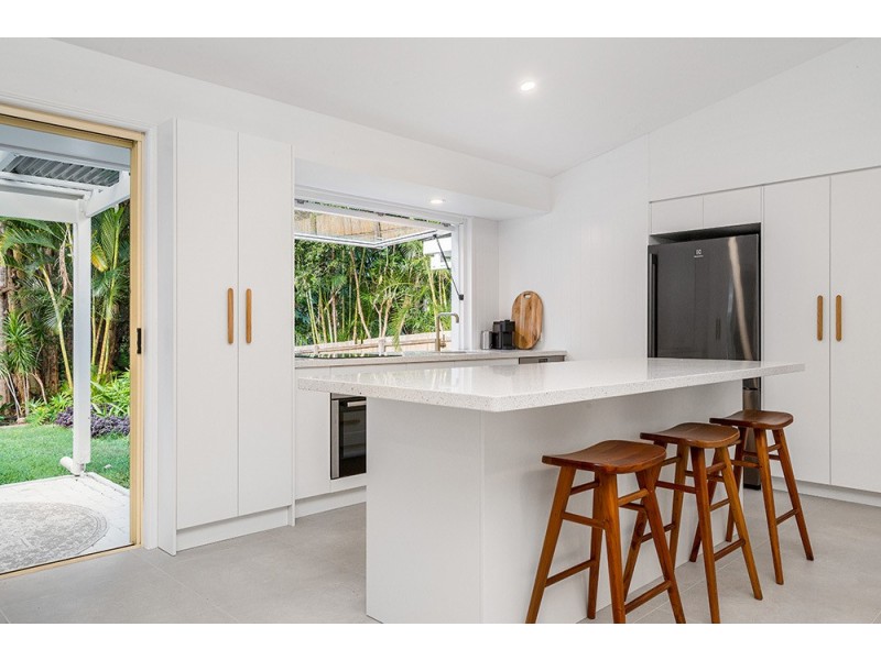 28 Bottlebrush Crescent, Suffolk Park NSW 2481