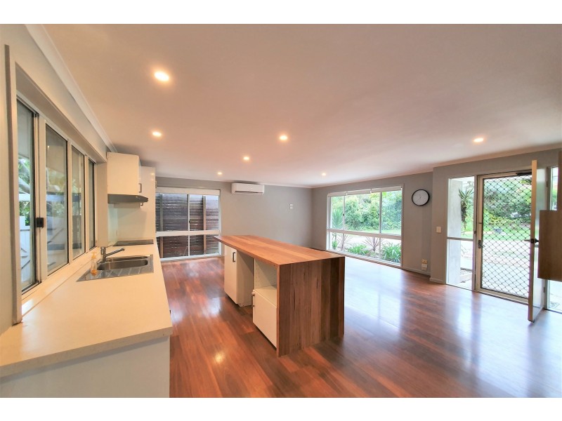 10 Namoi Glen, Ocean Shores NSW 2483